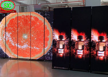 Tela vertical interna inteligente P2.5 do cartaz da propaganda da exposição HD do espelho do diodo emissor de luz de Digitas