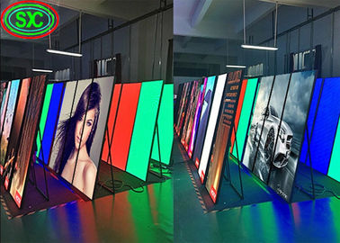 HD LED Poster Display P2.5 Full Color Piso de Anúncio em pé 1/16 Parede de varredura