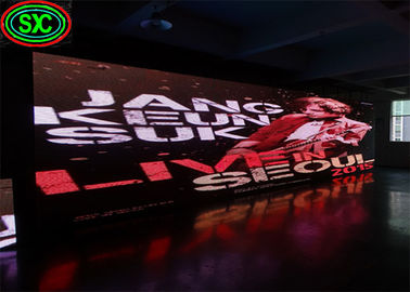Campo de futebol Campo de basquetebol Estádio a cores ao ar livre Sem manchas Display LED ao redor