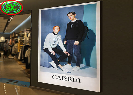 Exibição de cartazes LED ultrafinos portáteis P3.91 com suporte dobrável COB