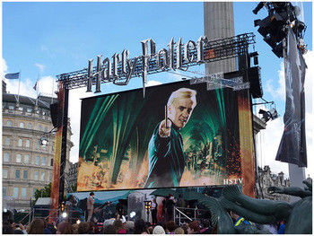 P2.5 Ultra-fina COB LED Screen Impermeável Aluguer LED Video Wall 640*640MM Tamanho