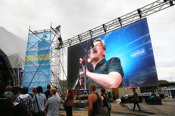 Resistente à água para exteriores Full Color SMD2727 40000dots/sqm P5 Stage LED Video Wall