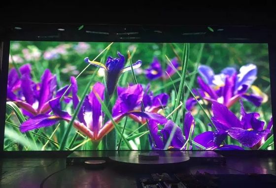 Painel do fundo do diodo emissor de luz da fase de SMD2121 IP65 P3.91 para o concerto