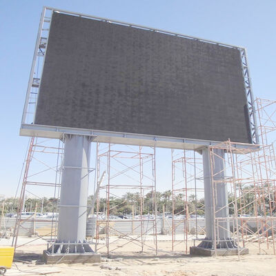 Manutenção frontal Full Color LED Digital Signage Signage 10mm Pixel Pitch Iron Cabinet