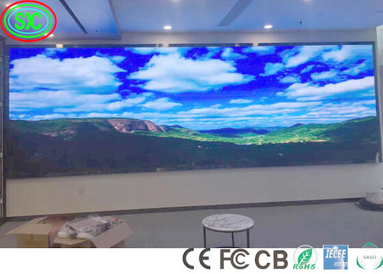 FCC 400W/m2 Display LED interior fixo Pitch 2,5 mm Display LED interior a cores inteiras