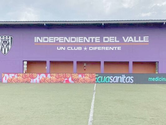 Tela conduzida 5500nits do futebol exterior de SMD3535 P10 para esportes