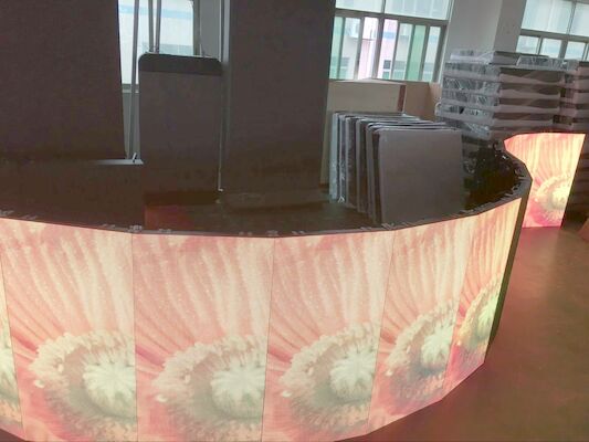 O diodo emissor de luz da fase seleciona atividades mostra a brilho exterior da elevação 5000 das telas do diodo emissor de luz o armário video da parede P3.91 P4.81 500x500mm