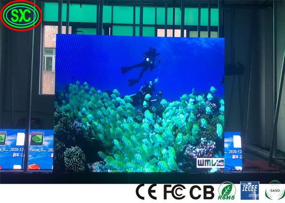 IP43 250W/M2 Display LED GOB sem costura P1.9 P2 P2.5 IECEE publicidade LED telas