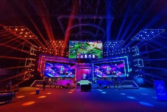Bom preço Exibição LED a cores interiores com tamanho de lâmpada RGB 3 em 1 SMD2121 e processamento de sinal de 10 ou 14 bits para saída de vídeo suave e vibrante on-line