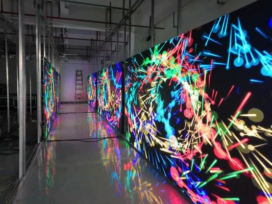 Material de plástico Ultra-fina tela LED de cores completas Parede de vídeo transparente Equipada com lâmpada LED SMD2121