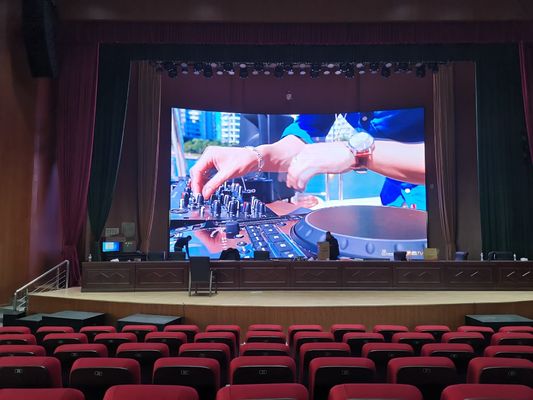Exibição LED de alta definição em cores interiores P4 para palco com design fino e leve