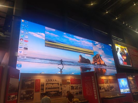 Exibição LED de alta definição em cores interiores P4 para palco com design fino e leve