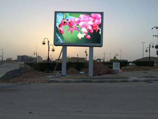 P8 Outdoor LED Billboard 8mm Pixel Pitch IP65 Impermeável