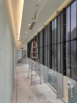 Full Color P3.91mm-7.82mm Painéis de tela LED transparentes Alto brilho