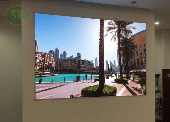 Parede de vídeo LED interior P2.6 P2.9 P3.91 P4.81 Display LED de aluguel de emplacamento sem costura