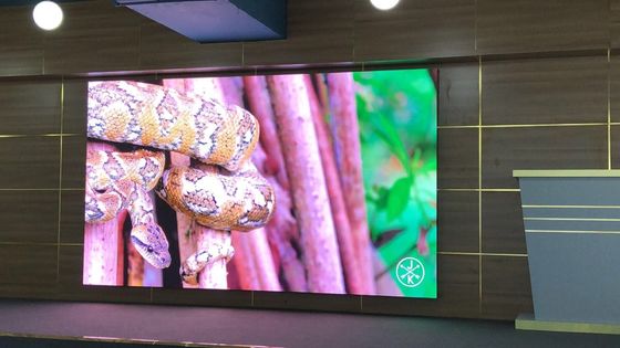 Desenho de manutenção frontal Display LED a cores inteiras P3.9 para exibição e fácil manutenção
