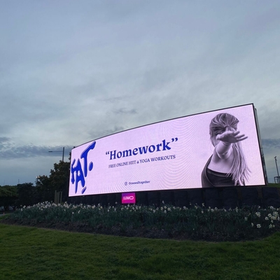 Painel de Display LED Full Color para Exterior com Alto Brilho e Amplo Ângulo de Visão para Publicidade e Promoção em Qualquer Clima