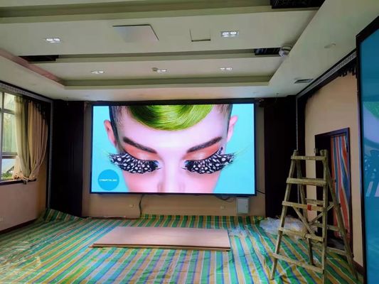 Quadro de avisos de fundição conduzido interno pequeno do painel do armário da tela de exposição 576*576mm do passo P3 do difinition alto