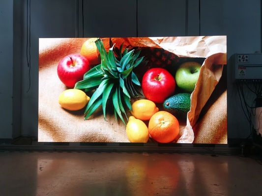 Processamento de alta precisão P3 Display LED de cores interiores com instalação e manutenção convenientes em várias indústrias