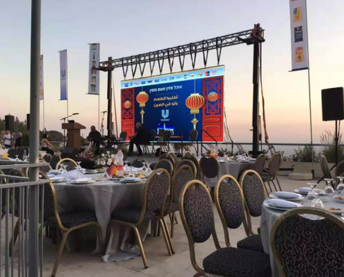 Outdoor HD P2.976 Led Screen Rental Cabinets Die Casting Alumínio 3840Hz exibição LED a cores inteiras