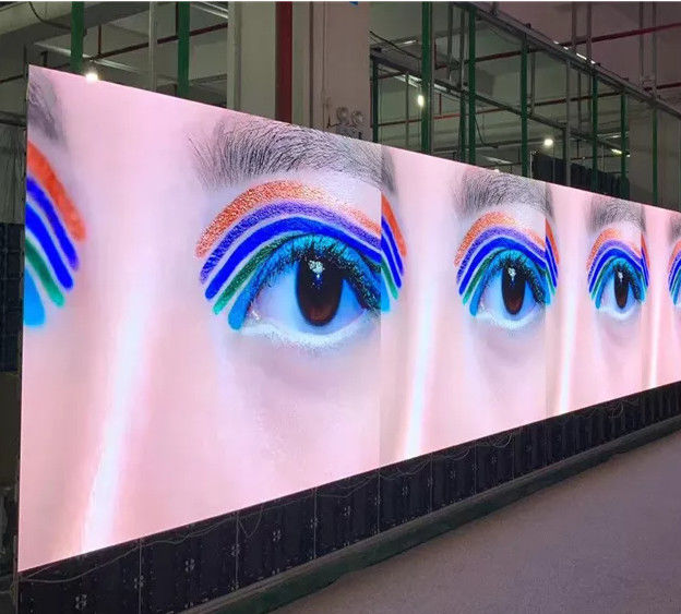 A tela impermeável exterior interna IP65 do diodo emissor de luz refresca altamente a exposição de Rate Full Color HD