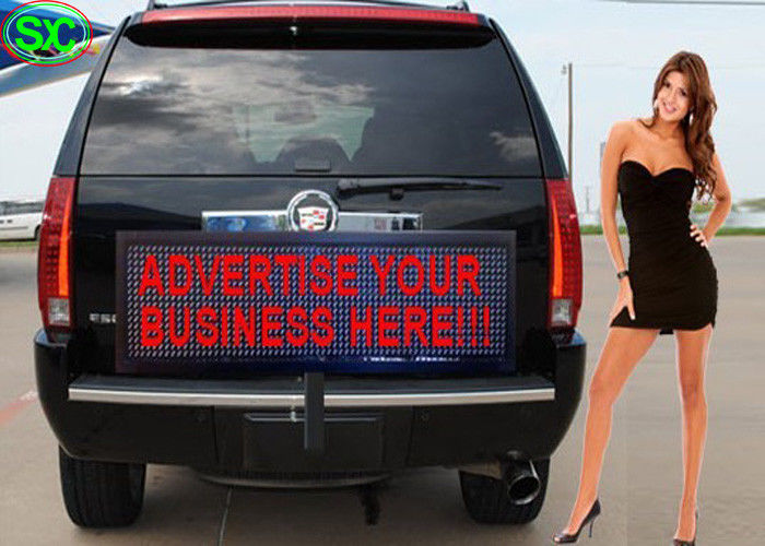 Única exposição do sinal do diodo emissor de luz do carro da cor vermelha com fonte de alimentação de Meanwell, parte traseira alta de Defitination do carro