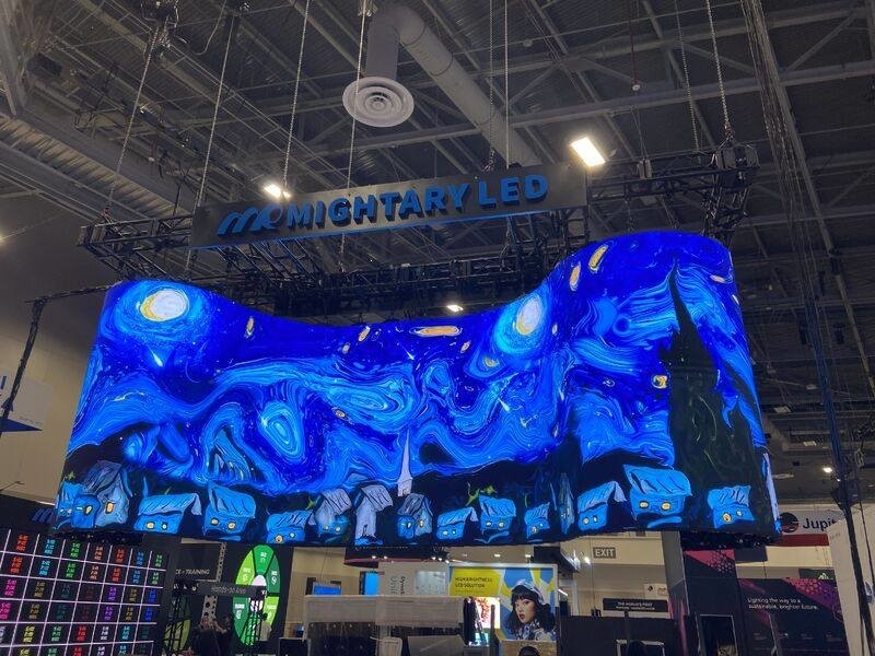 HD 3 anos de garantia em cores 3840hz P3.91 Indoor Curved LED Display Screen For Stage
