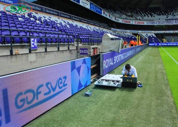 IP65 P10 Perímetro do estádio Display LED a cores completas 3000Hz 1R1G1B 320x160mm 7500cd/m2
