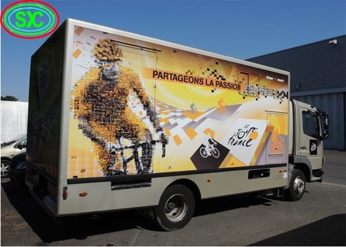 Publicidade no exterior Display LED de caminhão móvel com alto brilho 5000-8000 Nits e alta média sem falha 1000 horas