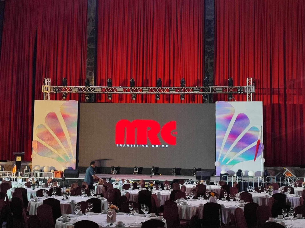384mm x 192mm Modulo tamanho P6 Indoor Full Color LED Video Wall com gabinete super fino e 2500nits de brilho