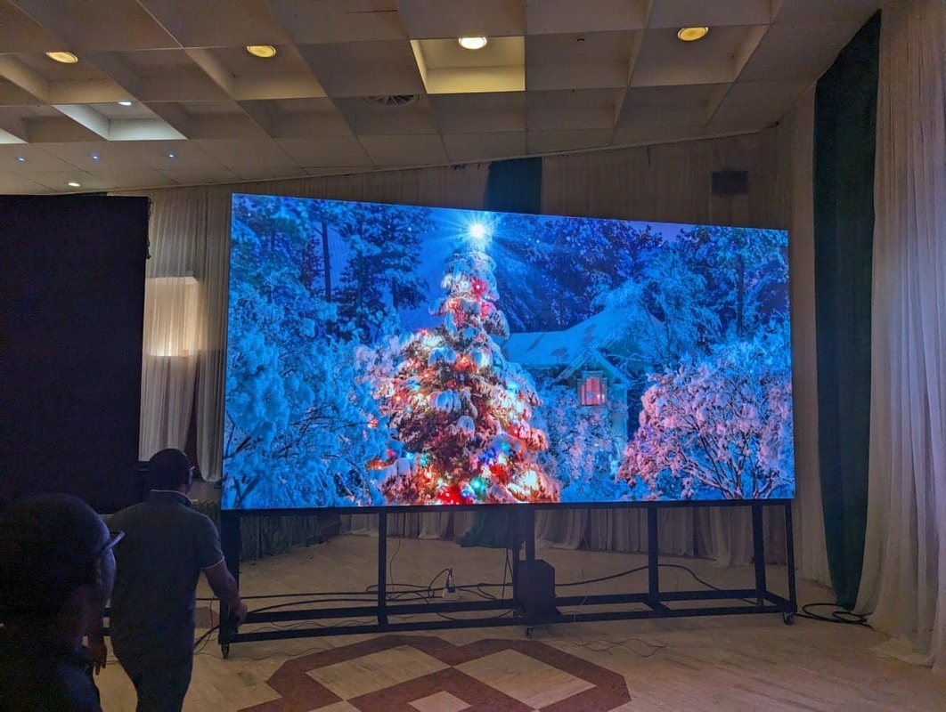 1R1G1B Composição de pixels em cores completas Display LED GOB com display e vida útil de 000 horas