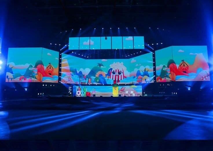 Tela LED digital P2.5 para interior 1R1G1B 160000 pixels/metro quadrado, outdoor