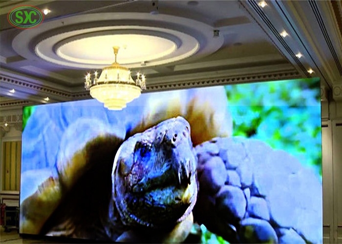 Dimensão de tela personalizada Display LED de aluguel com lâmpadas LED SMD2121 e tamanho do painel 500 * 1000mm