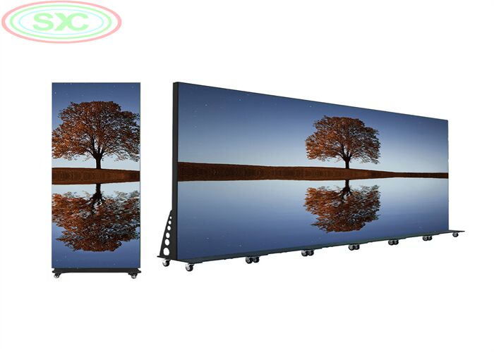 Display LED RGB Interno com Controle Remoto 4G WIFI e Moldura Fina Oferecendo Instalação Flexível e Alto Impacto Visual