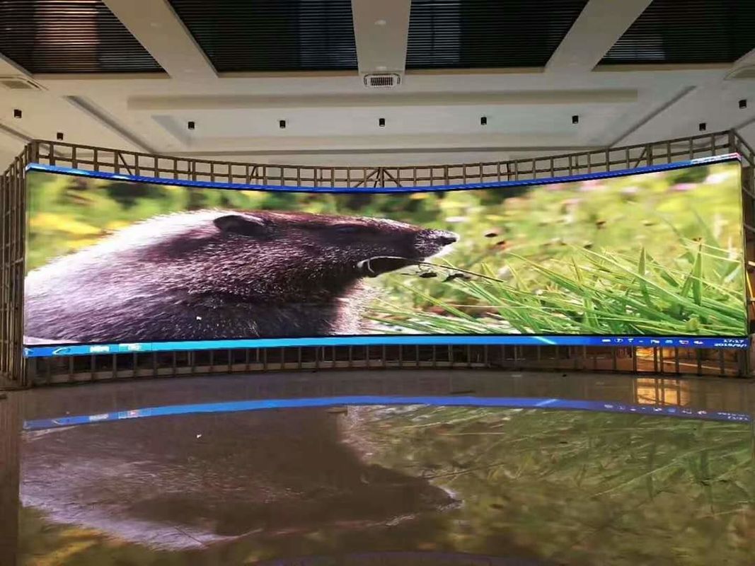 256*128mm Indoor Full Color LED Display Screen Estrutura de desempenho de segurança