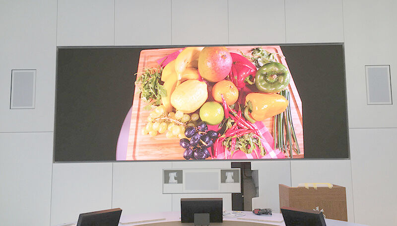 Fine Pitch Alta Resolução e Brilho P1.875 Indoor Giant LED Display Panfletos em cores completas