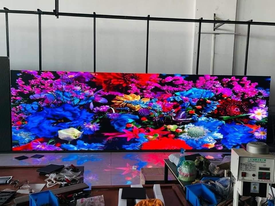 China Filme Gratuito Eventos de Escenário Interior Anúncios P3.91 Locação LED Display