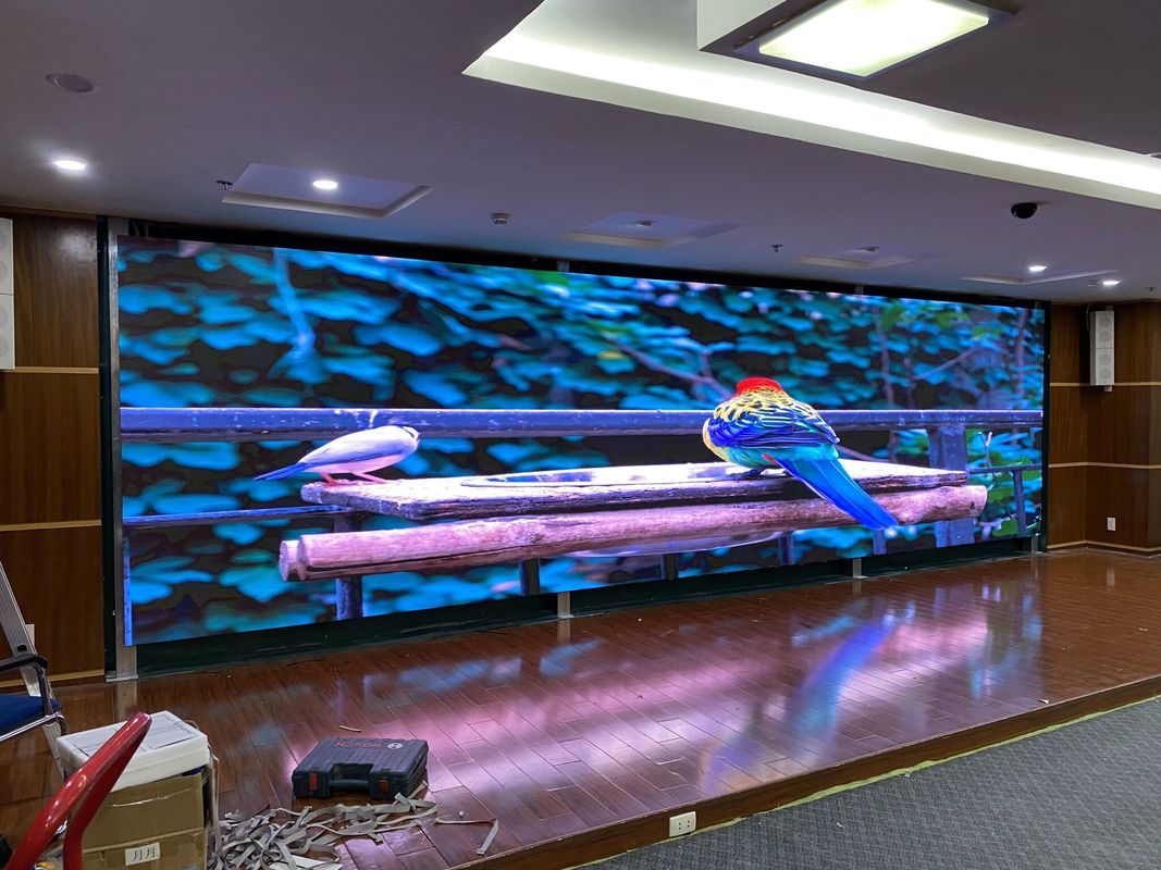 SMD2121 Tipo de lâmpada Precision Pixel Pitch LED Signage Full Color para exibições profissionais