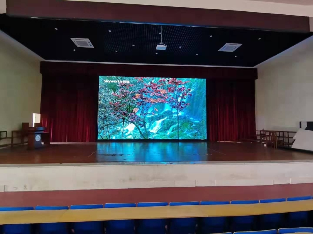 Processamento de alta precisão P3 Display LED de cores interiores com instalação e manutenção convenientes em várias indústrias