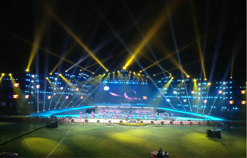 A alta resolução fina da cortina da exposição de diodo emissor de luz da Tri cor de P6mm com 32 x 32, HD conduziu a tela