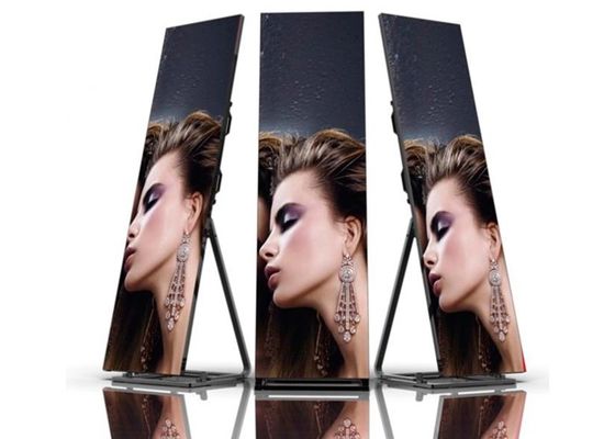 Bom preço Cartaz estando portátil interno Smd1515 do diodo emissor de luz de P1.25 RGB com definição alta on-line