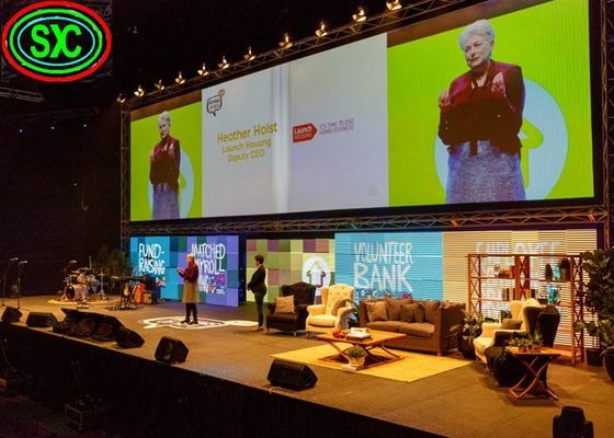 Tela interna alugado do diodo emissor de luz da cor P2.5 completa 5 anos de garantia, uso flexível dos eventos