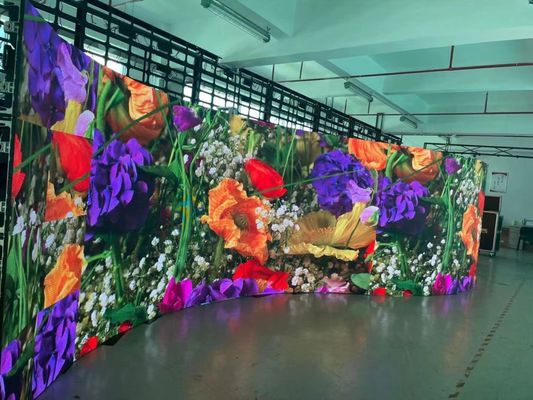 O diodo emissor de luz curvado flexível da fase 3840hz seleciona para o uso exterior e interno