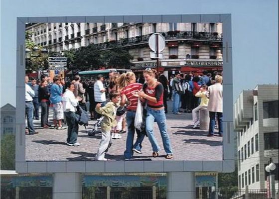 Alta taxa de atualização 3840HZ Painéis publicitários LED com tensão de trabalho DC5V e durabilidade de longa duração