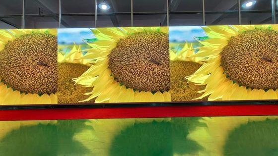 64x32 tela P4 do diodo emissor de luz do costume SMD interna para esportes/propaganda, 256mm X128mm