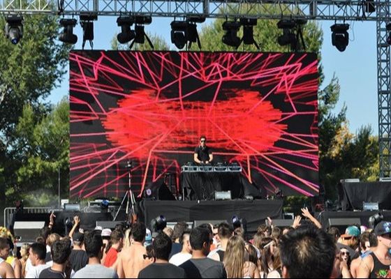 Bom preço Alto brilho exterior Full Color LED Display 4mm Pixel Pitch HD Impermeável on-line