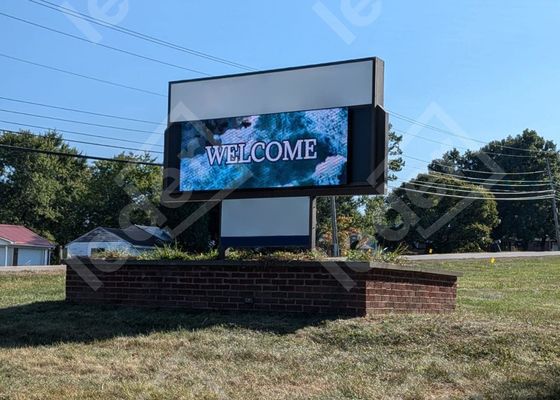 Bom preço Instalação fixa/Aluguer Display LED a cores completas, sinalização digital à beira da estrada, P10 LED Tail Screen on-line