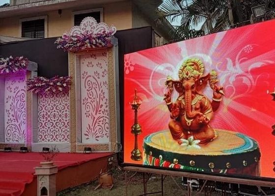 P3.91 Ecrã de alumínio de fundição a moagem a laser LED a cores inteiras para exteriores 62500 pontos/metro quadrado