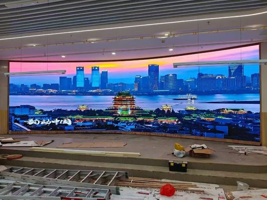 Bom preço Instalação curva disponível para armários de 500x500mm e 500x1000mm de tela LED de cores interiores on-line