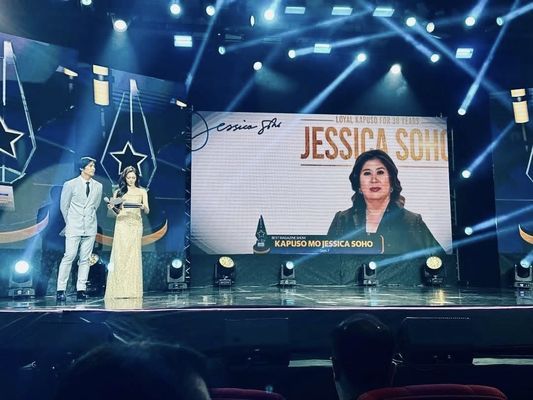 111111 Densidade de pontos Superfície Mount Diode Video Wall 192*192mm Tamanho do módulo para desempenho ideal